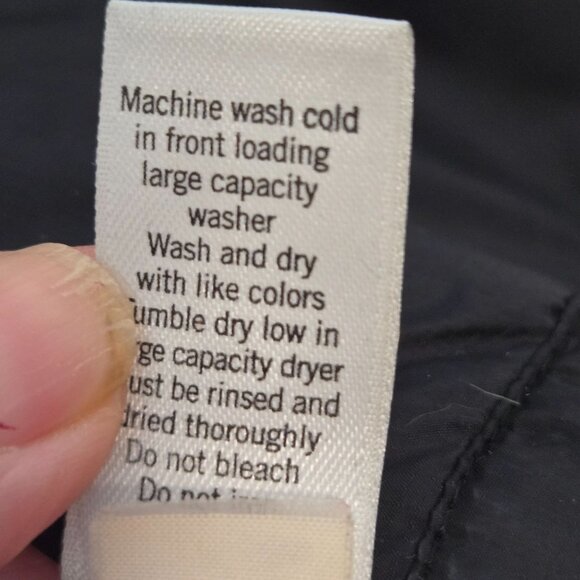 Athleta Women's Size XS InsulEight Stowable Goose Down Quilted Slate Puffer Vest - Picture 8 of 10